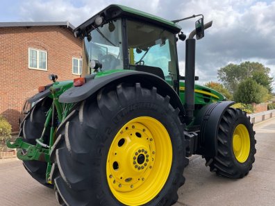 John Deere 7930