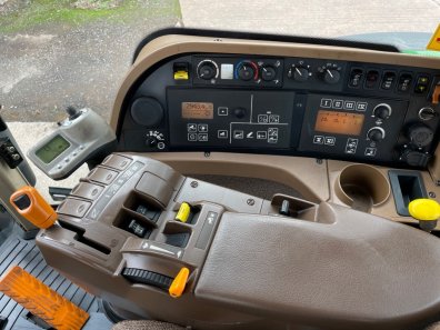 John Deere 7930