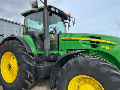 John Deere 7930