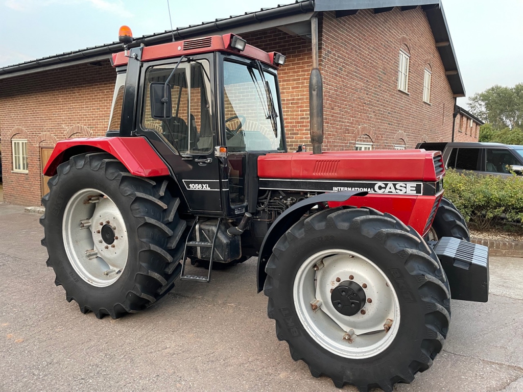 Case 1056XL
