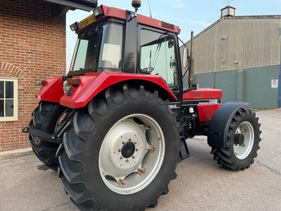 Case 1056XL