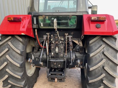 Case 1056XL