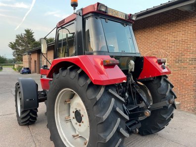Case 1056XL