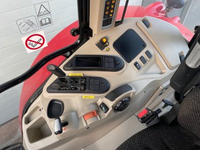 Massey Ferguson 5712S Essential
