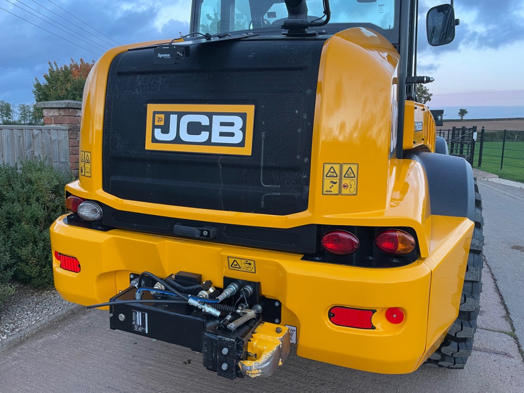JCB 320S