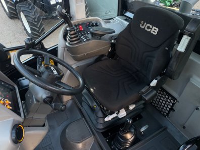 JCB 320S
