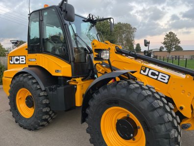 JCB 320S