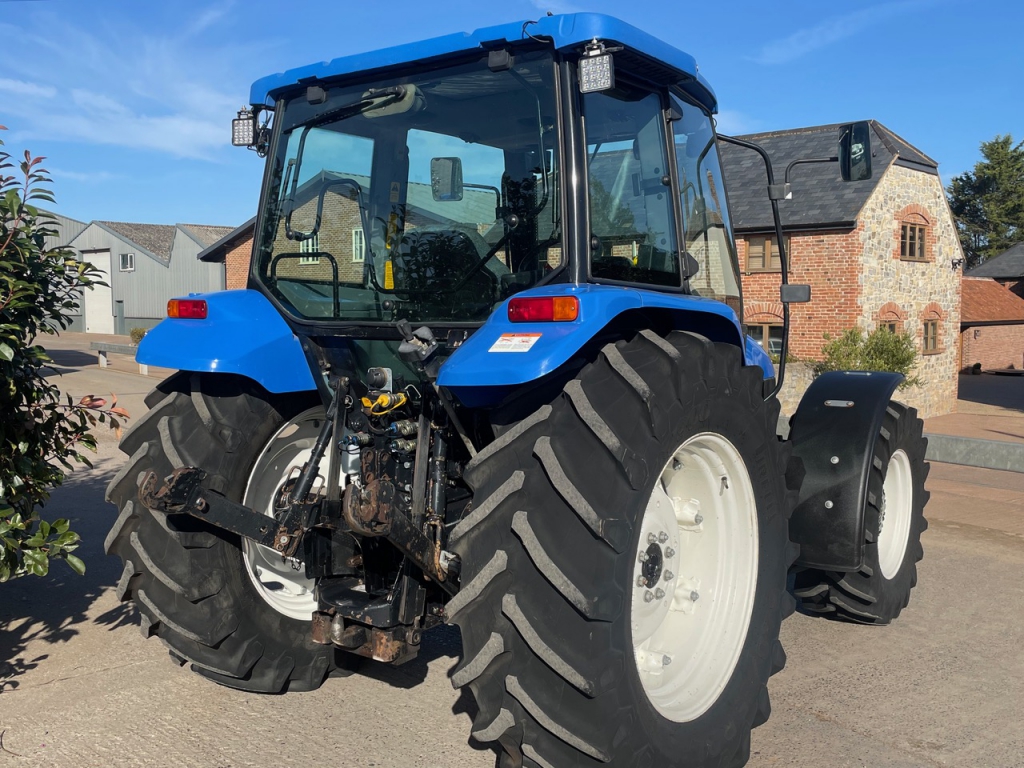 New Holland TL90