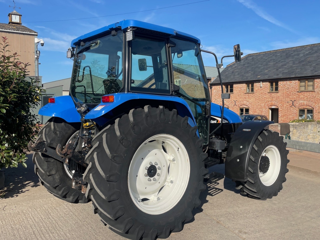 New Holland TL90
