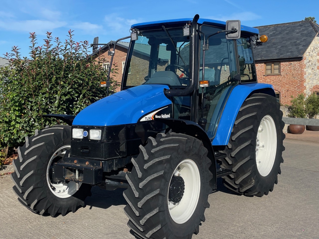 New Holland TL90
