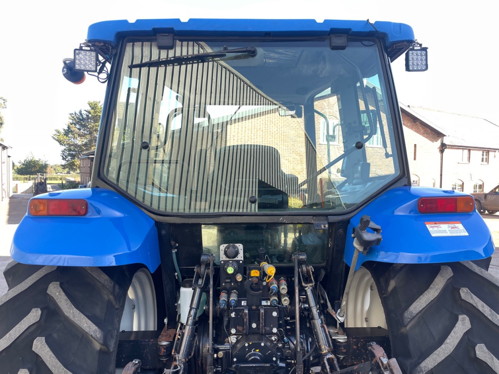 New Holland TL90