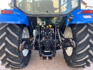 New Holland TL90