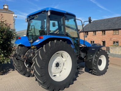New Holland TL90