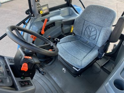 New Holland TL90