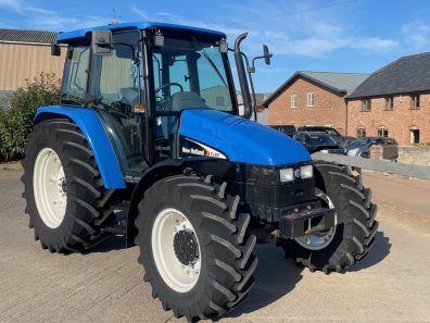 New Holland TL90