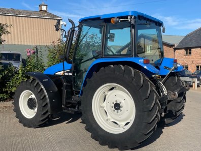 New Holland TL90