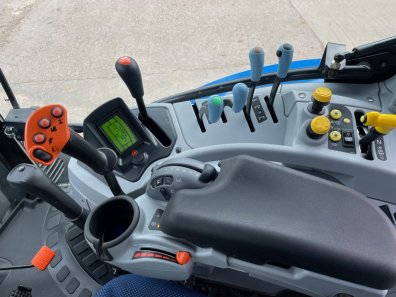 New Holland T6.180