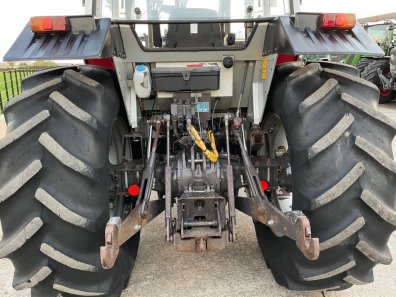 Massey Ferguson 390T