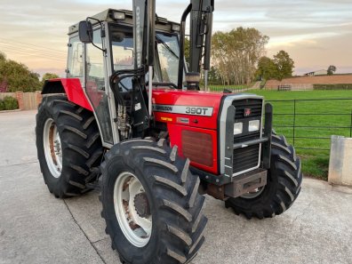 Massey Ferguson 390T