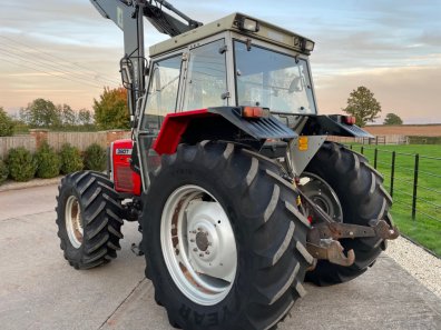 Massey Ferguson 390T