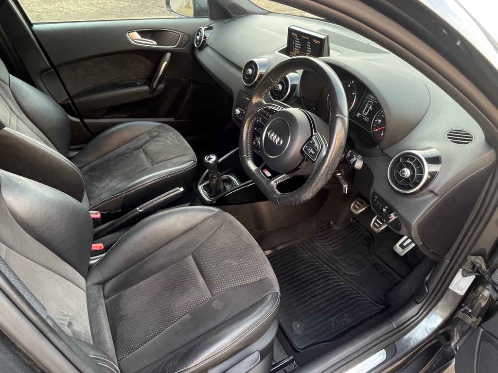 Audi A1 S-Line 1.6 TDi