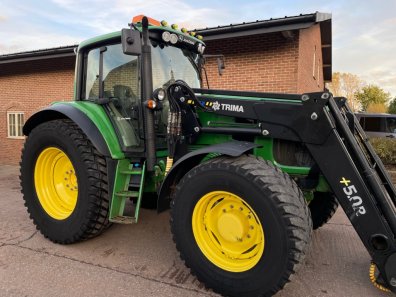 John Deere 6930