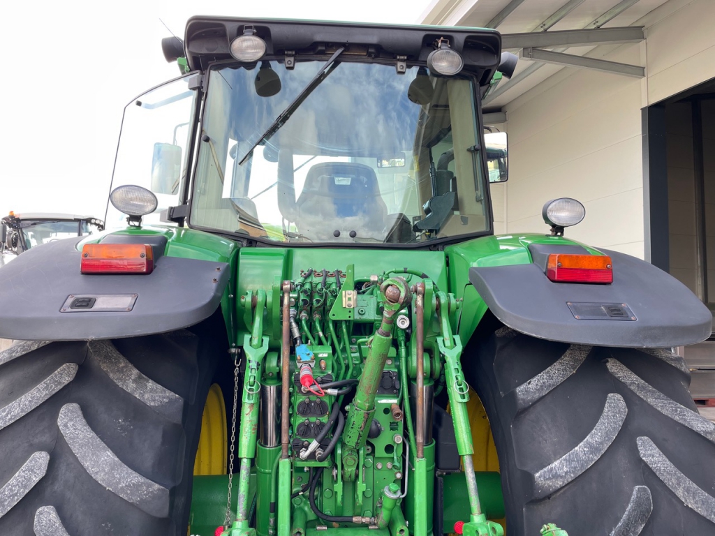 John Deere 7930