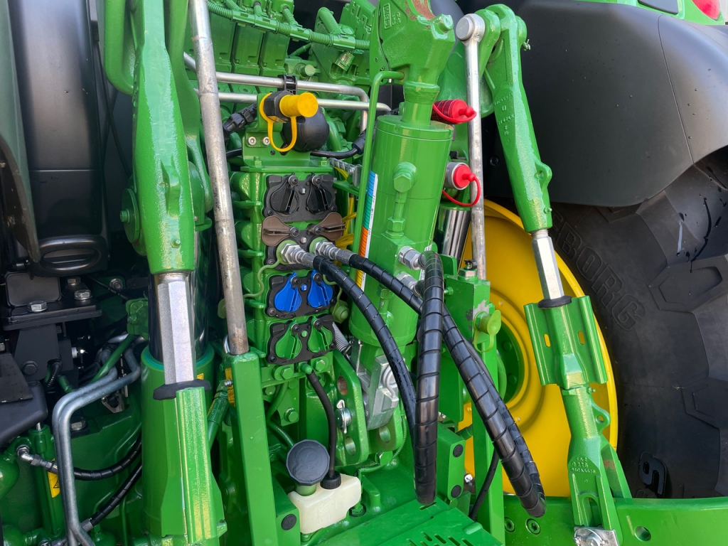 John Deere 6155R Ultimate