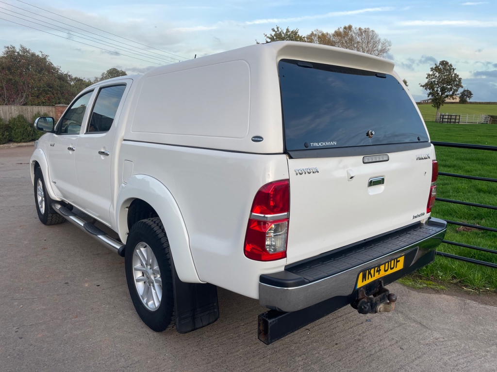Toyota Hilux 3.0 LT Invincible