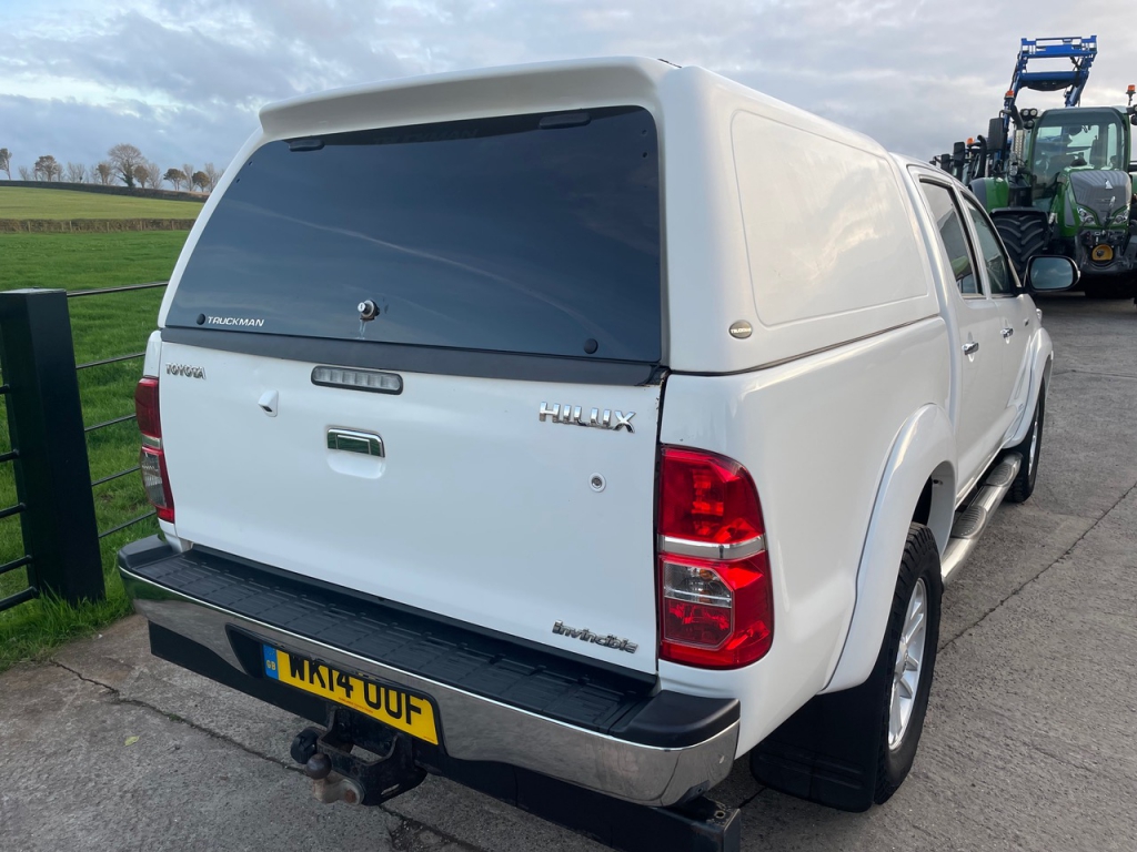 Toyota Hilux 3.0 LT Invincible