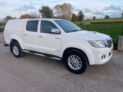 Toyota Hilux 3.0 LT Invincible