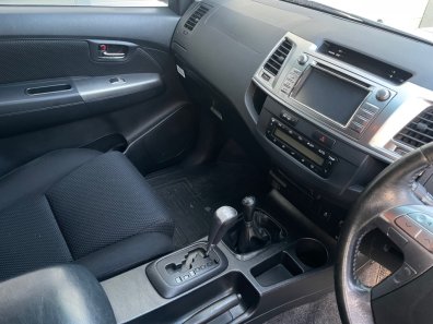 Toyota Hilux 3.0 LT Invincible