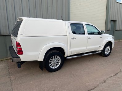 Toyota Hilux 3.0 LT Invincible