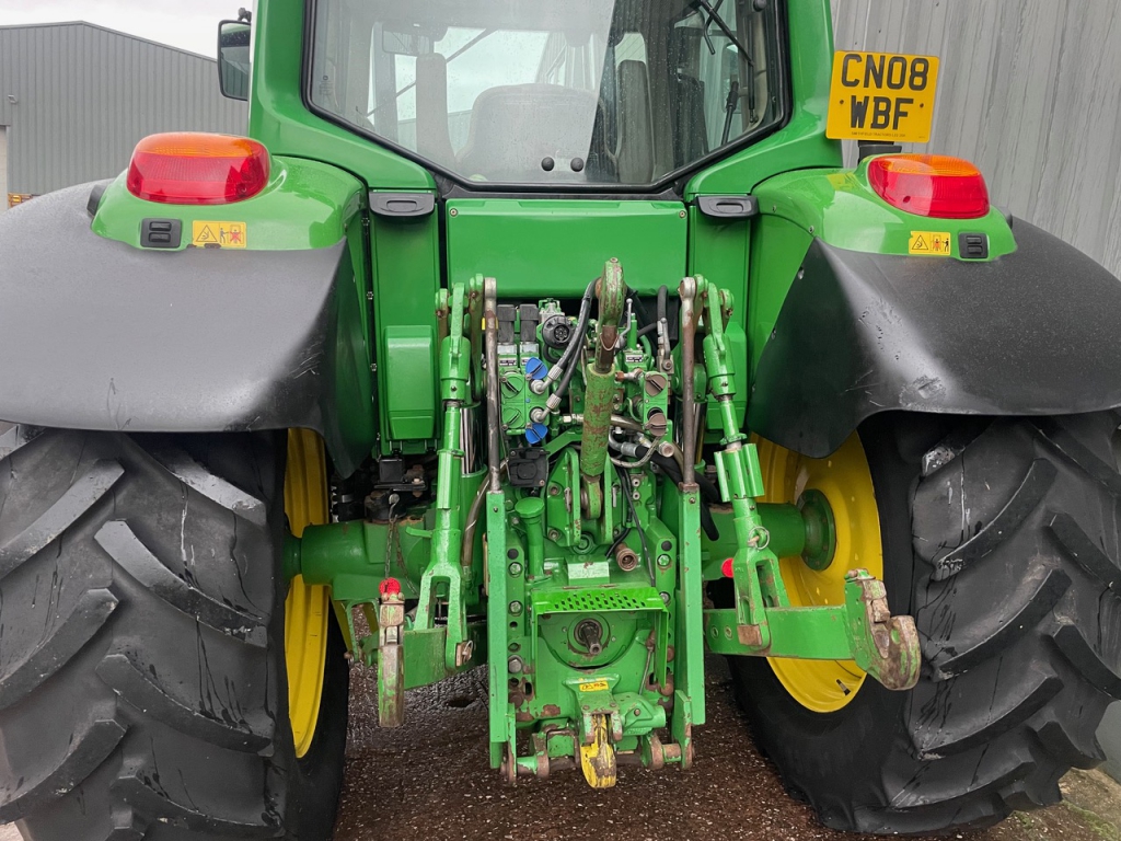 John Deere 6330