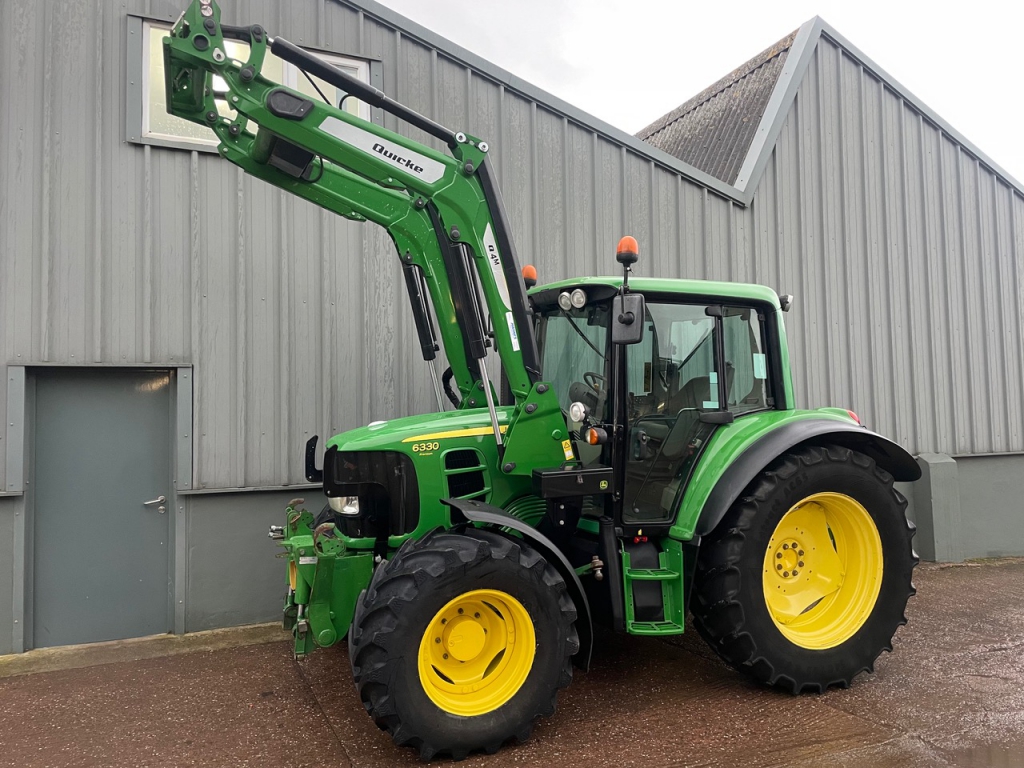 John Deere 6330