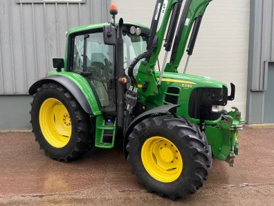 John Deere 6330