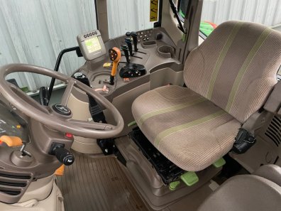 John Deere 6330