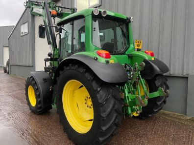 John Deere 6330