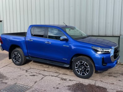 Toyota Hi-Lux Invincible 2.4 Diesel