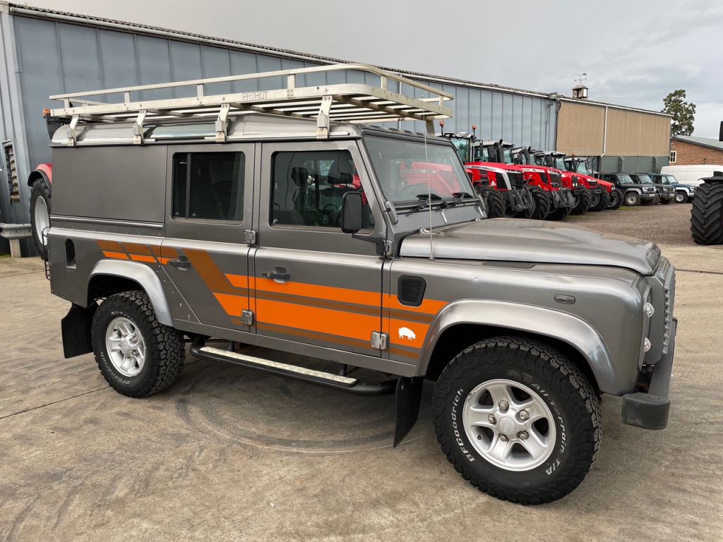 Land Rover 110 Utility XS 2.4 Diesel