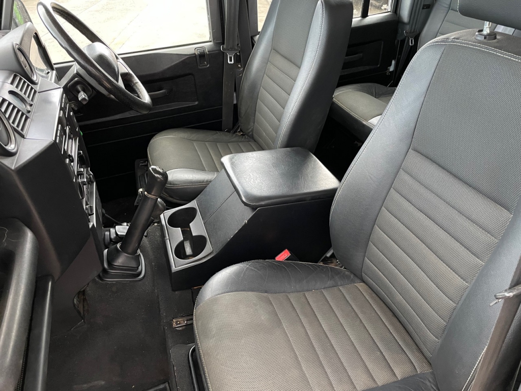 Land Rover 110 Utility XS 2.4 Diesel