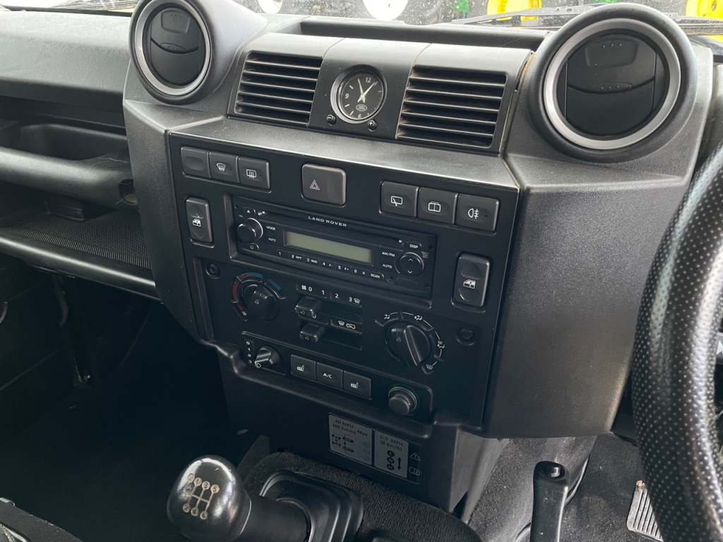Land Rover 110 Utility XS 2.4 Diesel