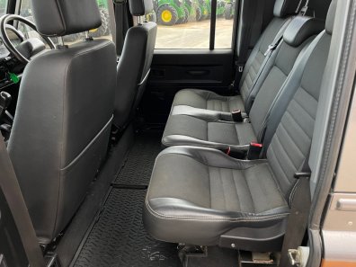Land Rover 110 Utility XS 2.4 Diesel