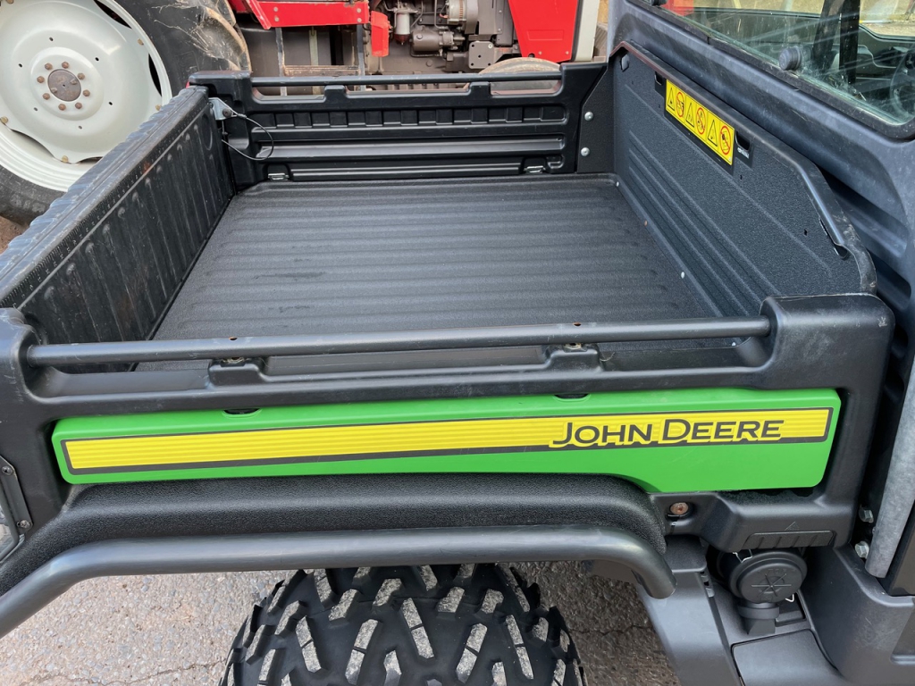 John Deere XUV 865M Gator