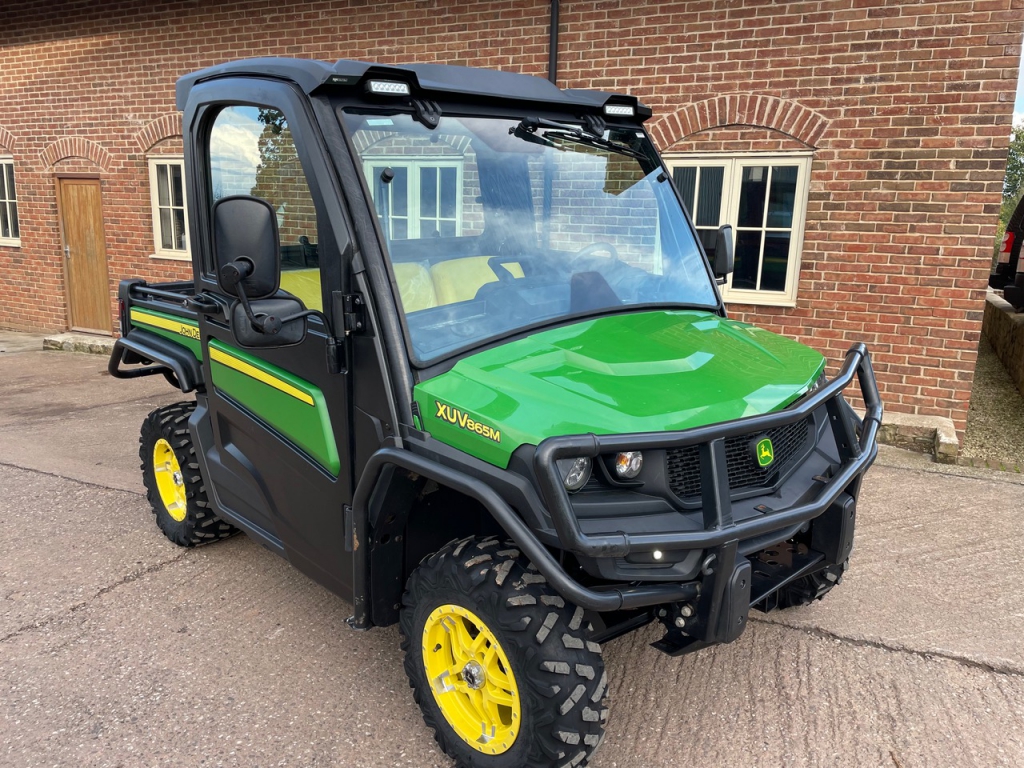 John Deere XUV 865M Gator