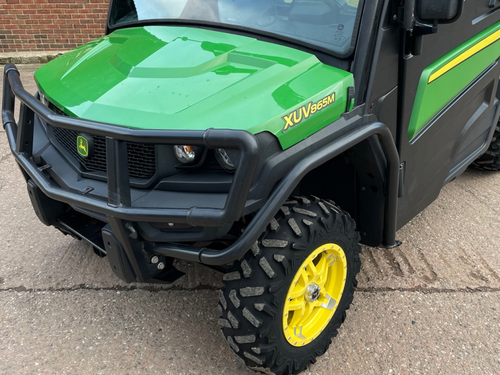 John Deere XUV 865M Gator