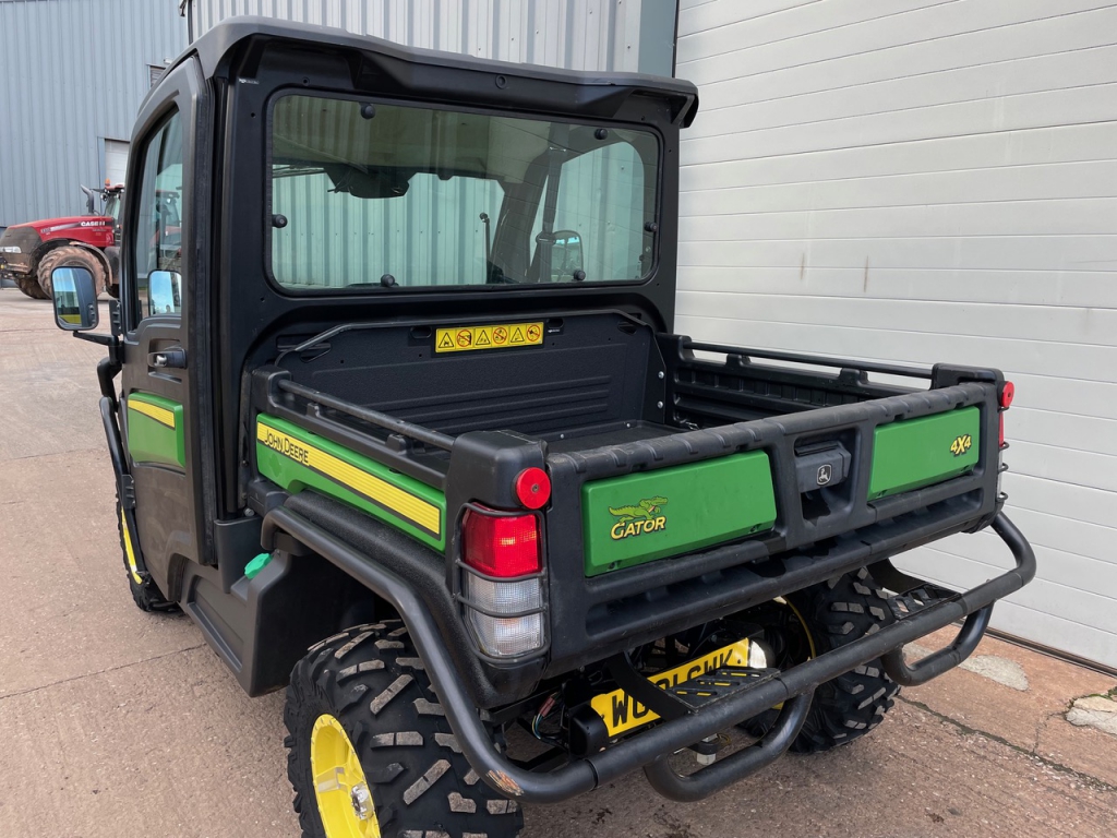 John Deere XUV 865M Gator