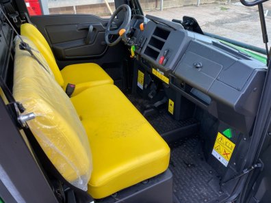 John Deere XUV 865M Gator