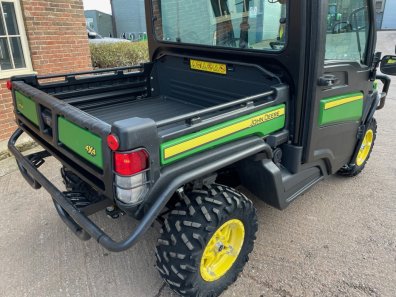 John Deere XUV 865M Gator