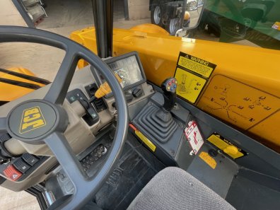 JCB 526S